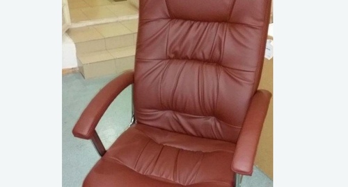 Обтяжка офисного кресла. Площадь Революции